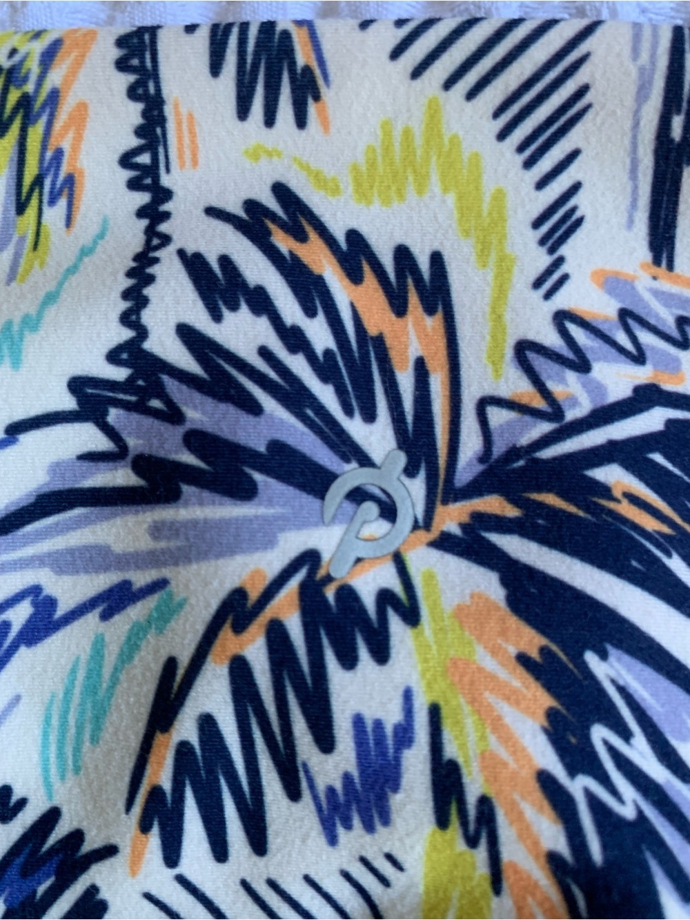 Peloton Yellow and Navy Palm-Print Leggings size Small EUC - Picture 6 of 6